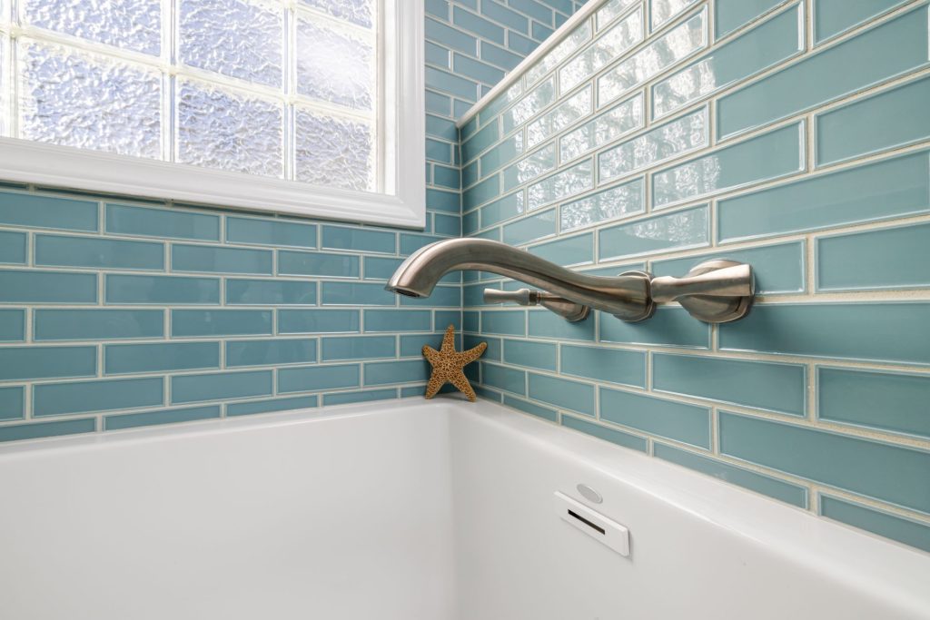 Joints de carrelage d une salle de bain